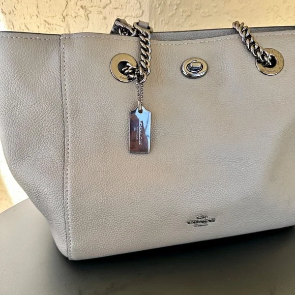 Coach, Turnlock Chain Tote/ Shoulder Bag - Picture 7 of 15